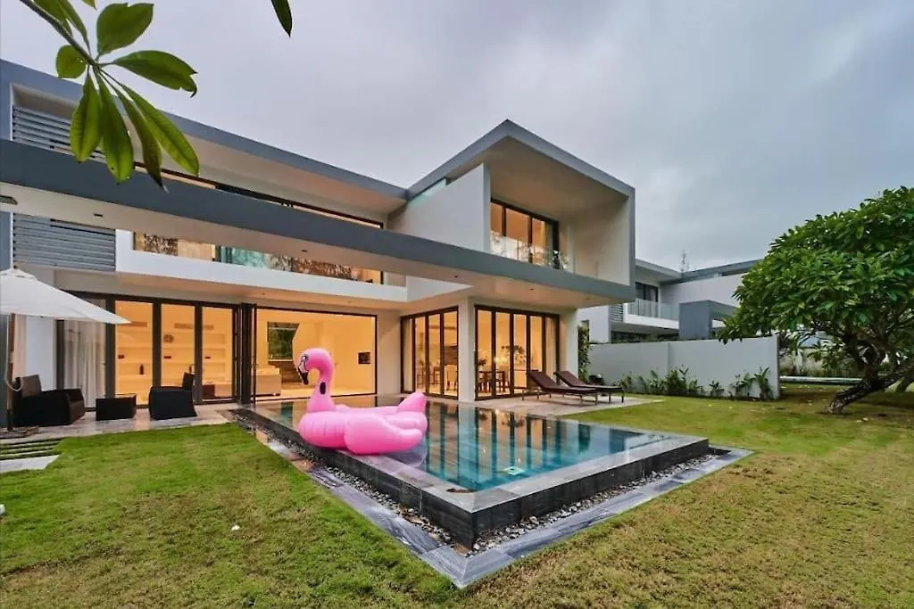 Luxury Pool Villas & Sheraton Resort& Free Pick Up Da Nang